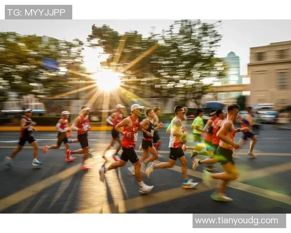深圳攀岩队的成长之路与马拉松大满贯的激情碰撞 深圳攀岩队的成长之路与马拉松大满贯的激情碰撞
