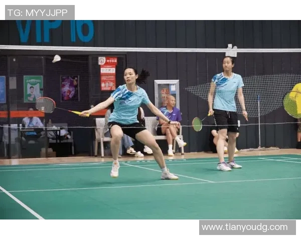 武汉羽毛球队在羽毛球比赛中经验排名创新高展现实力与潜力 武汉羽毛球队在羽毛球比赛中经验排名创新高展现实力与潜力